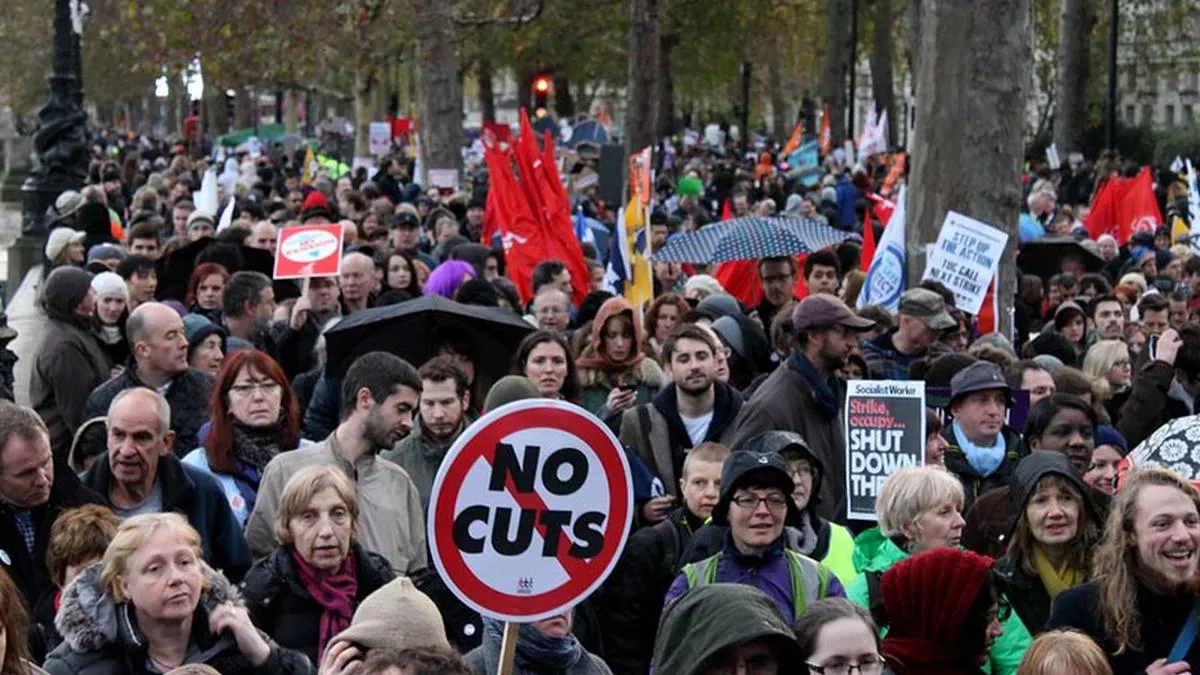 The worrying love of the big state